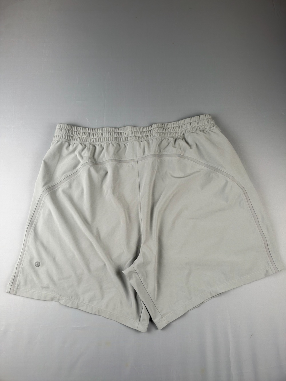 Lululemon Pace Breaker Linerless 7” inseam Shorts size XL